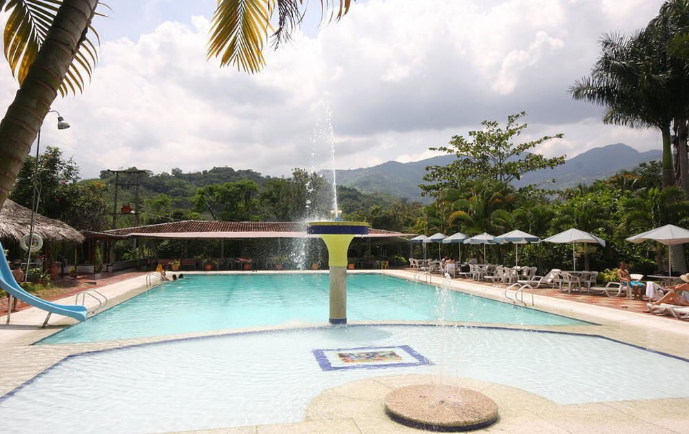 Hotel Hacienda El Diamante บีเยตา ภายนอก รูปภาพ