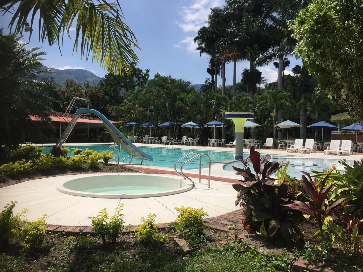 Hotel Hacienda El Diamante บีเยตา ภายนอก รูปภาพ